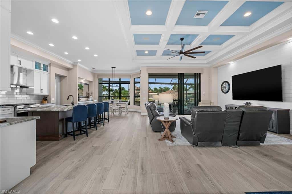 5205 Sunset Ct, Cape Coral, photo 11
