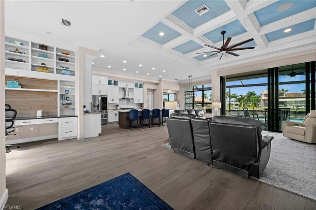 5205 Sunset Ct, Cape Coral, photo 8