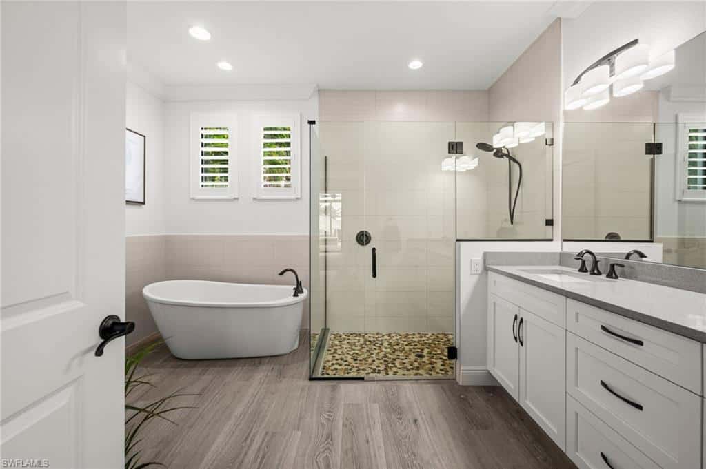 5205 Sunset Ct, Cape Coral, photo 25