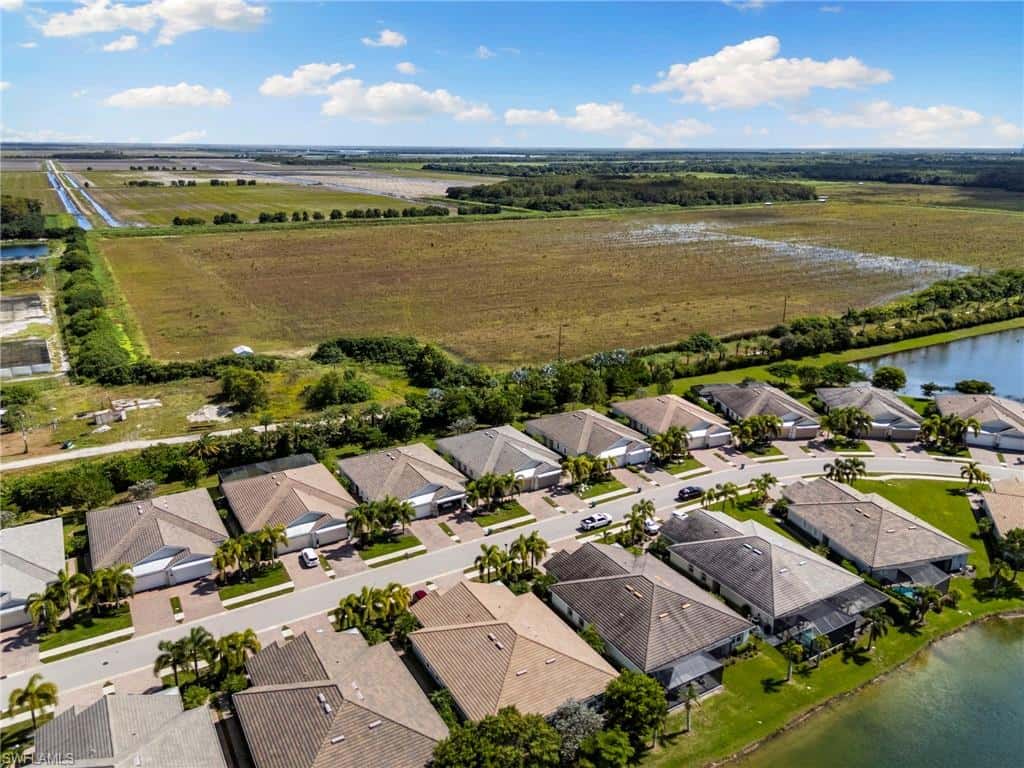 14731 Edgewater Cir, Naples, photo 27