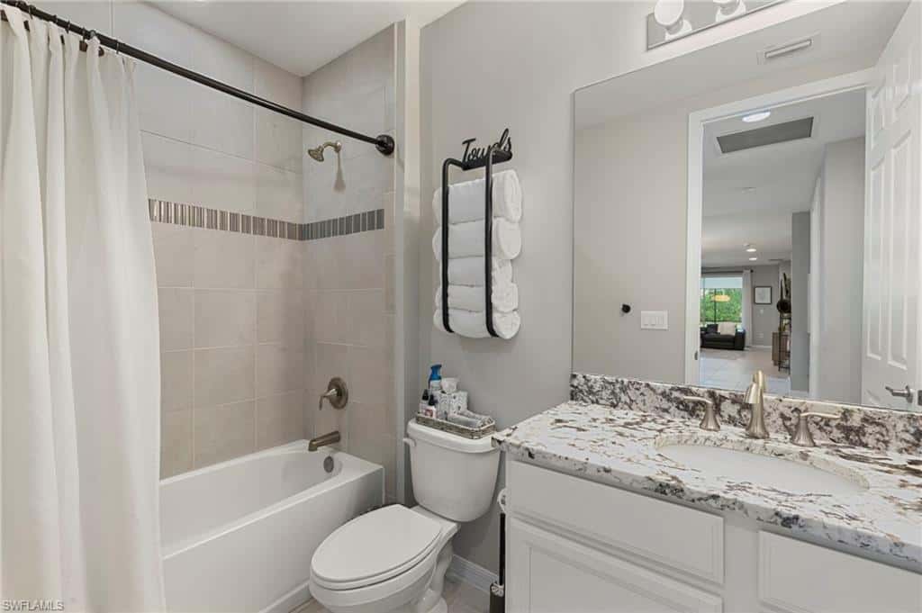 14731 Edgewater Cir, Naples, photo 17