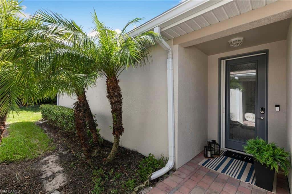 14731 Edgewater Cir, Naples, photo 22