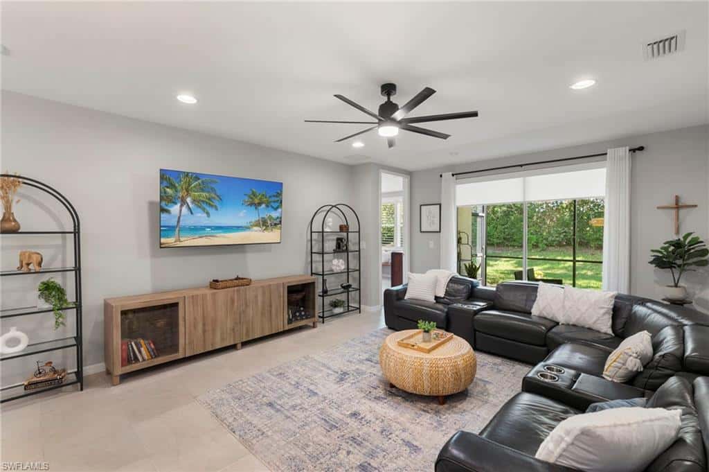 14731 Edgewater Cir, Naples, photo 7