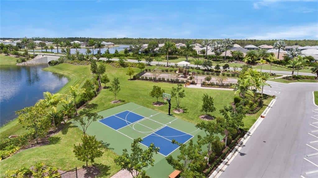 14731 Edgewater Cir, Naples, photo 28