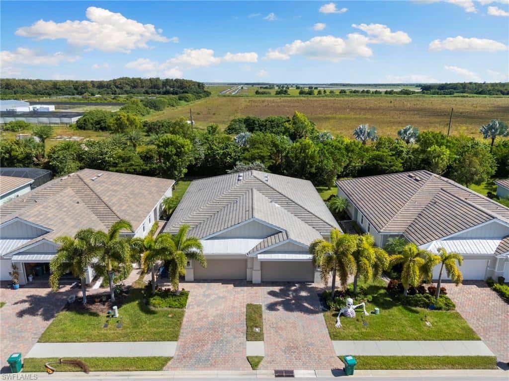 14731 Edgewater Cir, Naples, photo 24