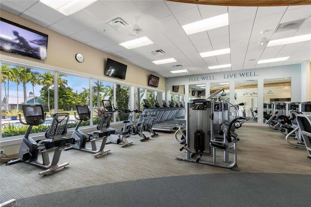14731 Edgewater Cir, Naples, photo 35
