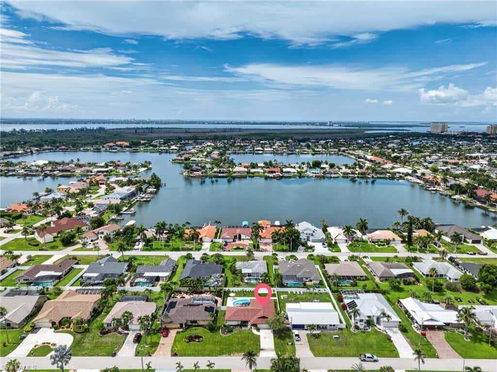612 51st Ter, Cape Coral, photo 4