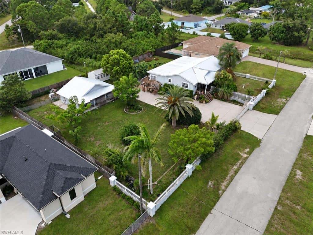 4702 Olive Ave, Lehigh Acres, photo 4