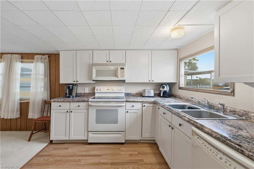 9292 Duke Rd, Bonita Springs, photo 12