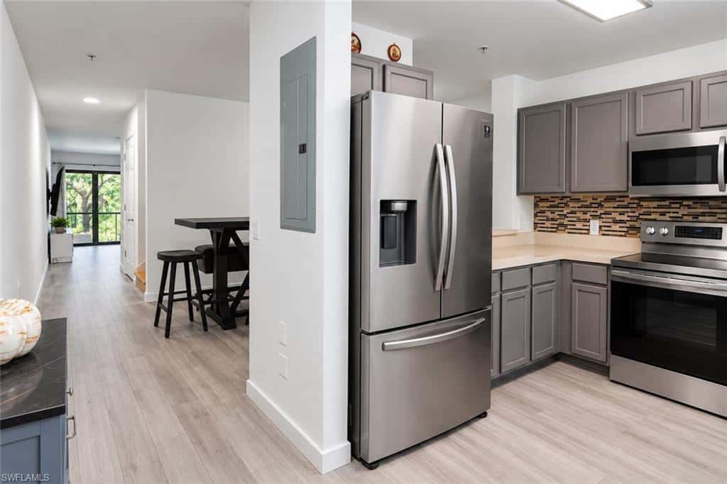 9076 Gervais Cir #408, Naples, photo 6