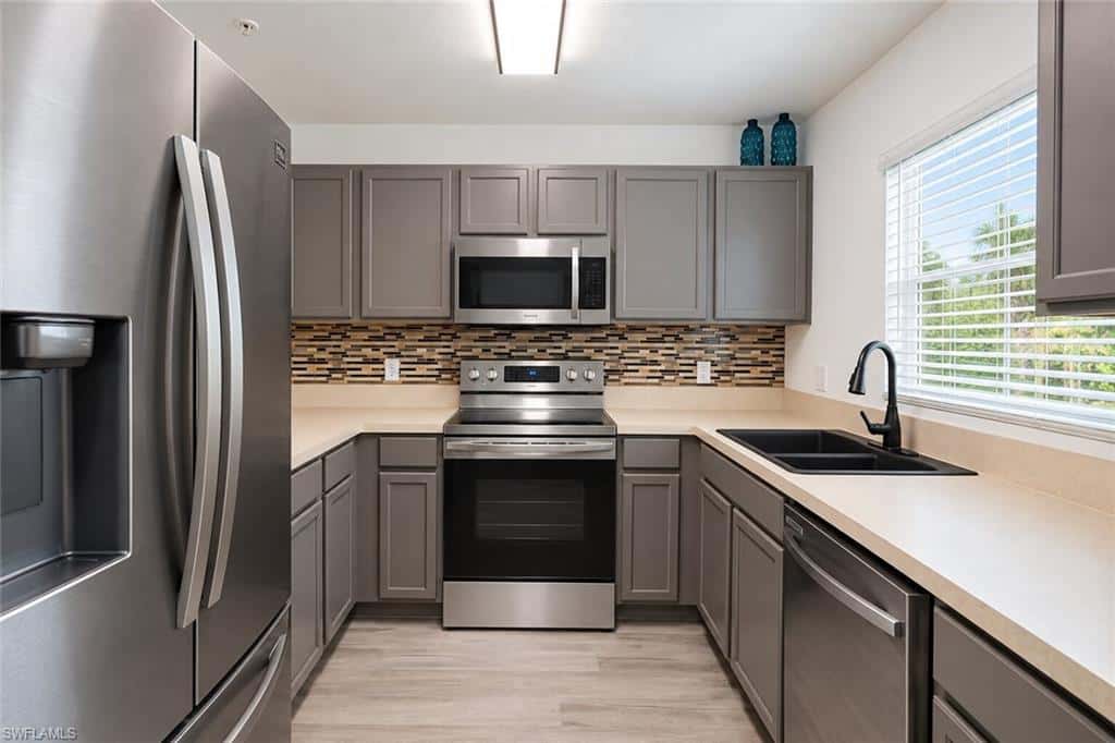 9076 Gervais Cir #408, Naples, photo 9