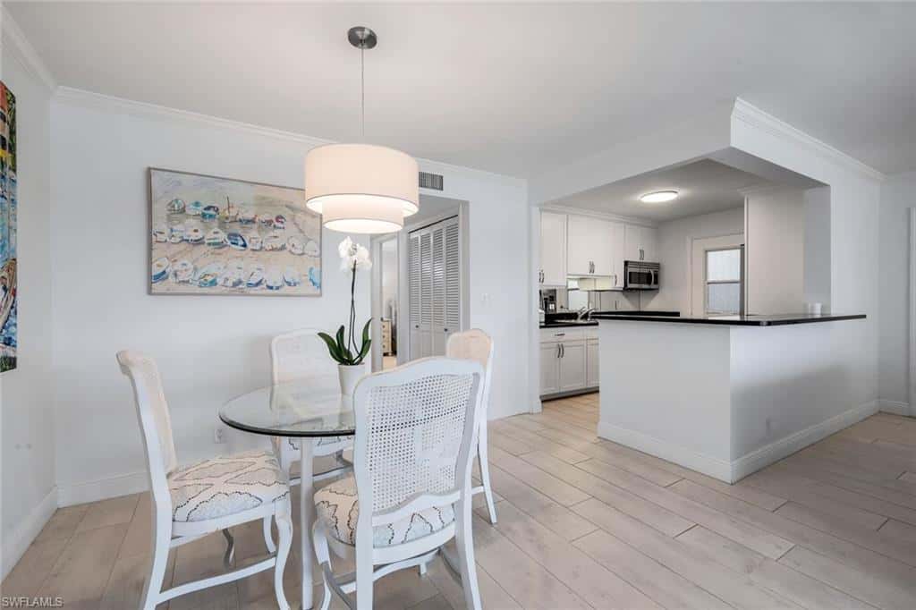 222 Harbour Dr #312, Naples, photo 6