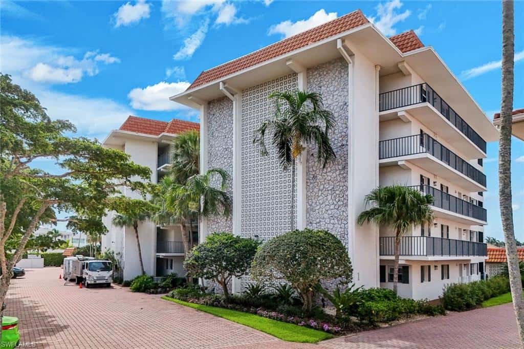 222 Harbour Dr #312, Naples, photo 14