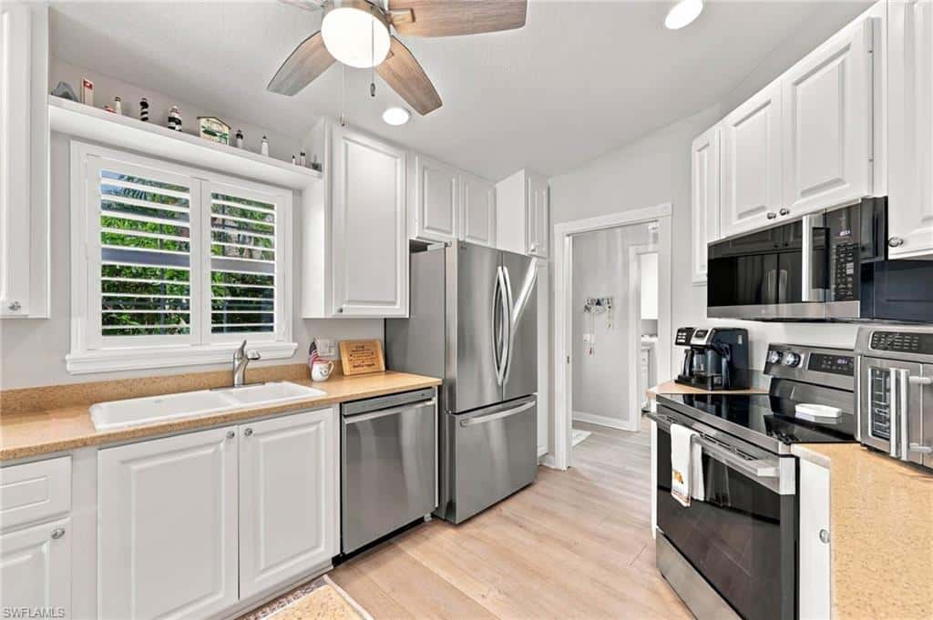 8181 Xenia Ln, Naples, photo 6