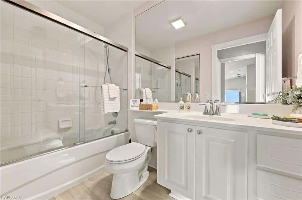 8181 Xenia Ln, Naples, photo 17