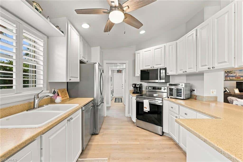 8181 Xenia Ln, Naples, photo 5