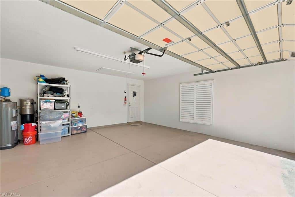 8181 Xenia Ln, Naples, photo 19