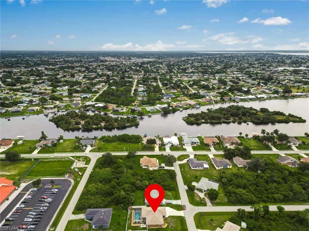 726 Calvert Ave, Port Charlotte, photo 42