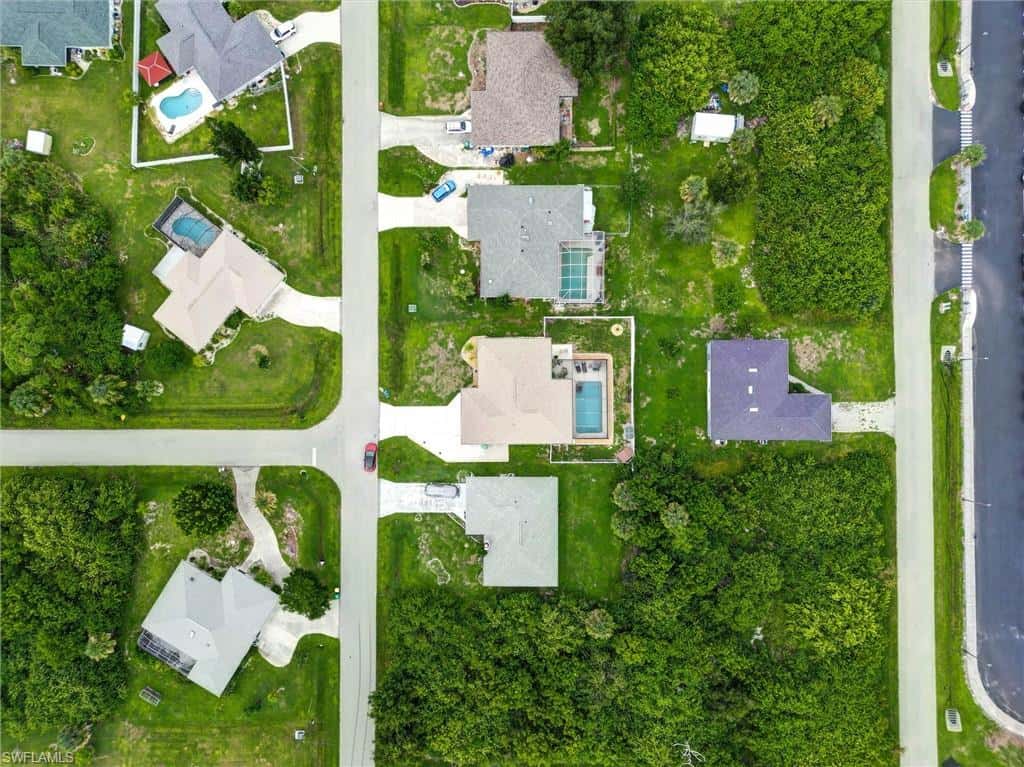 726 Calvert Ave, Port Charlotte, photo 46