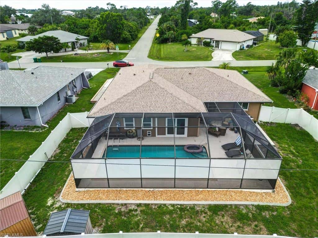 726 Calvert Ave, Port Charlotte, photo 43