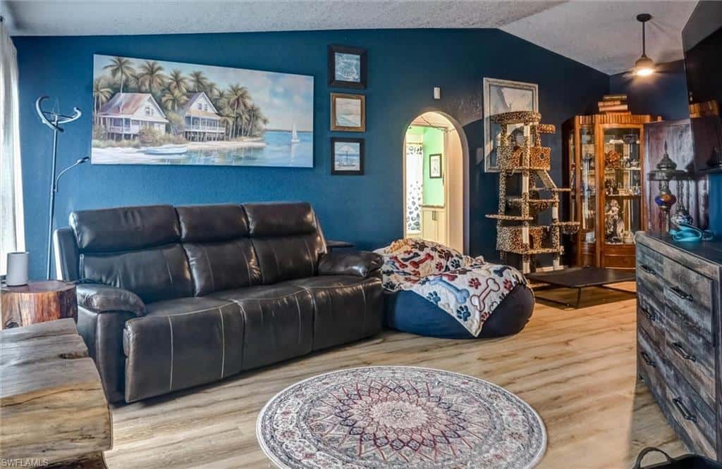 726 Calvert Ave, Port Charlotte, photo 12