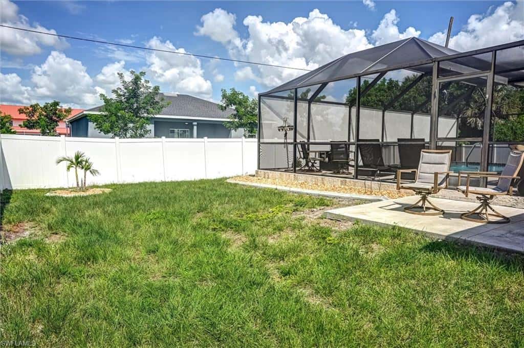 726 Calvert Ave, Port Charlotte, photo 38