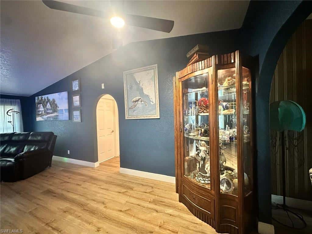 726 Calvert Ave, Port Charlotte, photo 14