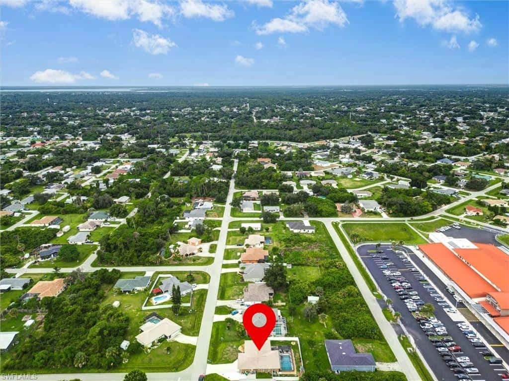 726 Calvert Ave, Port Charlotte, photo 45