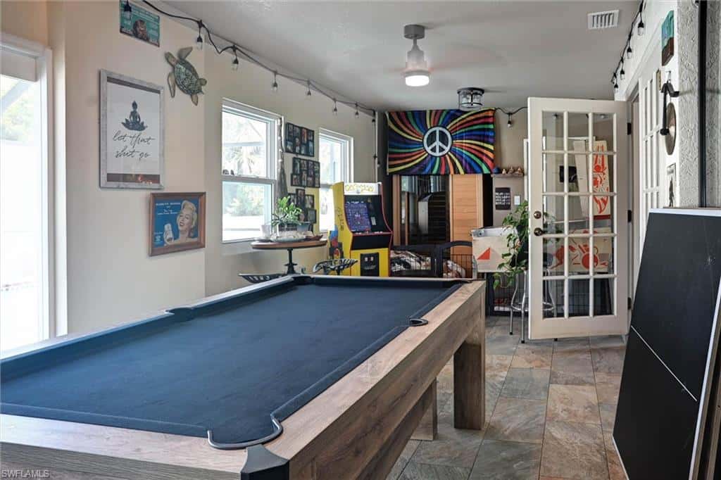 726 Calvert Ave, Port Charlotte, photo 19