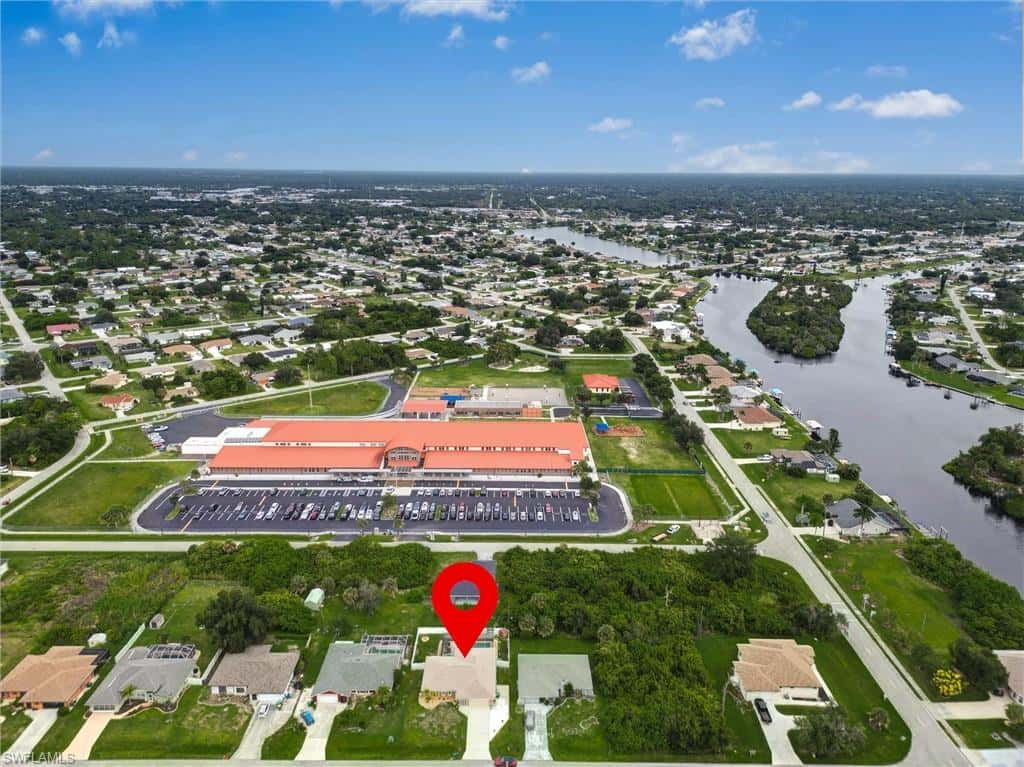 726 Calvert Ave, Port Charlotte, photo 40