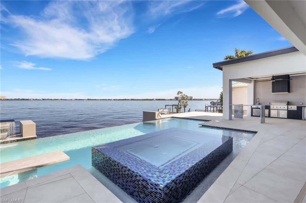 5653 Riverside Dr, Cape Coral, photo 42