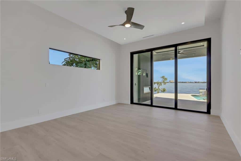 5653 Riverside Dr, Cape Coral, photo 17