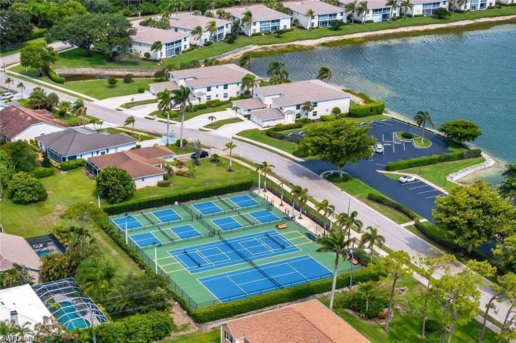 1704 Royal Cir #602, Naples, photo 27