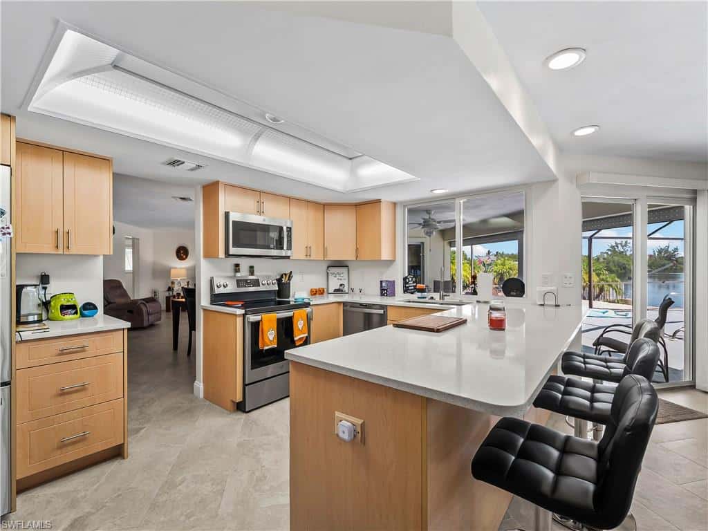 290 3rd St, Bonita Springs, photo 37