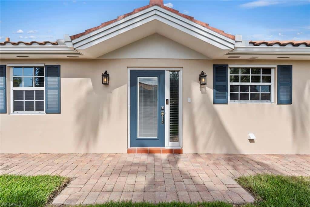5781 Drummond Way, Naples, photo 23