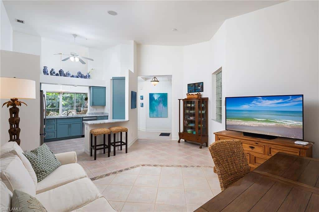 790 Bentwater Cir #203, Naples, photo 5