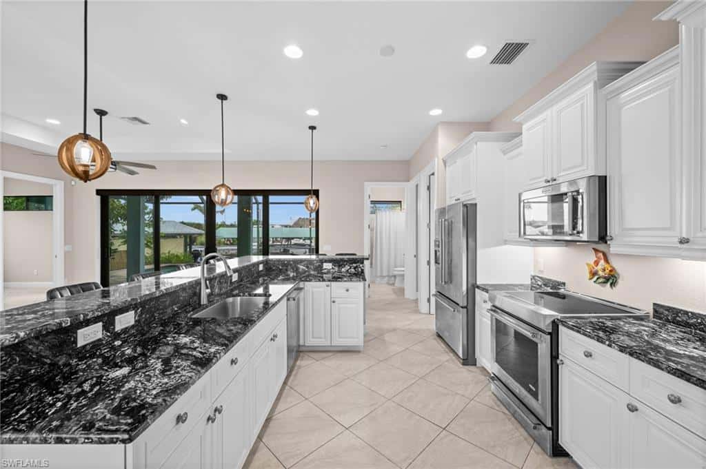 2478 Baybreeze St, St. James City, photo 13