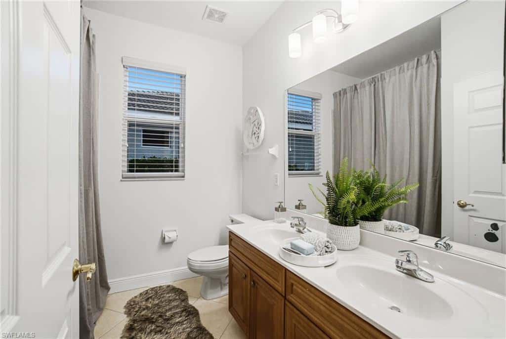 4828 Cerromar Dr, Naples, photo 33