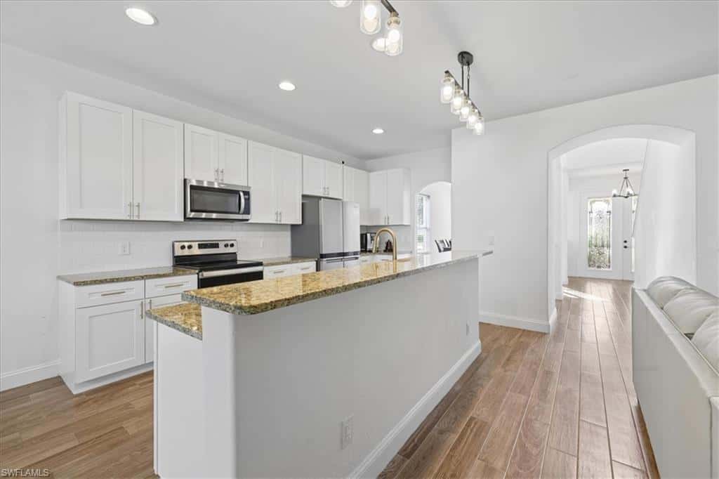 13405 Little Gem Cir, Fort Myers, photo 6