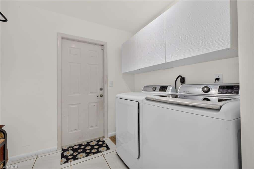 224 12th Ln, Cape Coral, photo 28