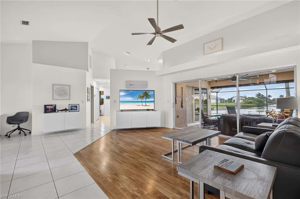 224 12th Ln, Cape Coral, photo 11