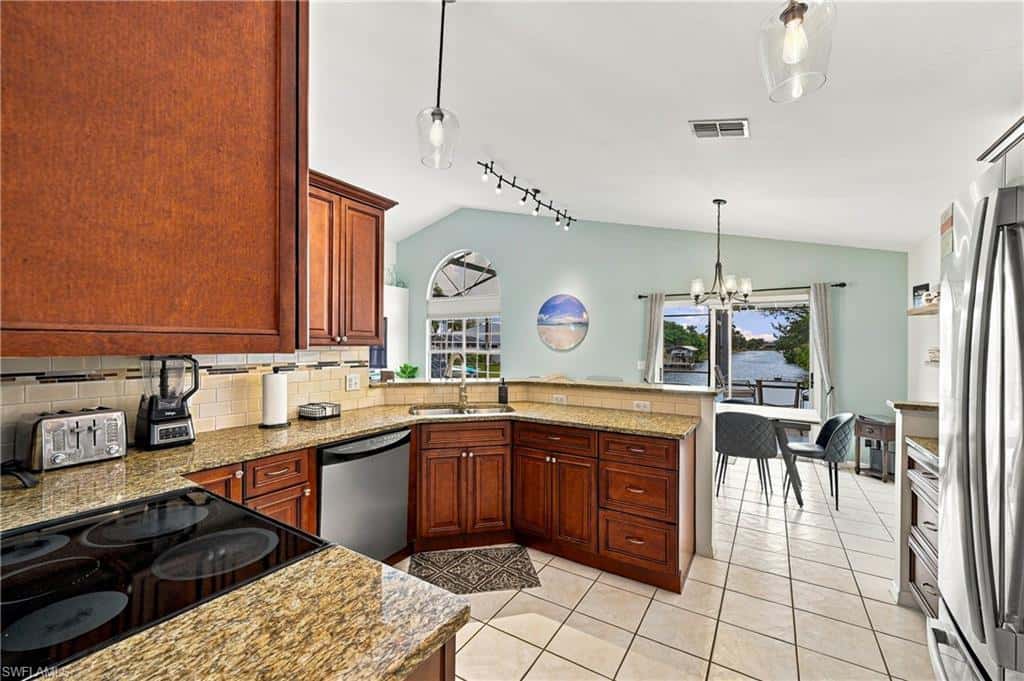 434 21st Ter, Cape Coral, photo 7