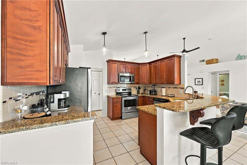 434 21st Ter, Cape Coral, photo 8