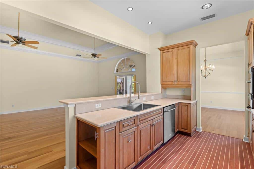 475 Las Tiendas Ln, Sanibel, photo 9
