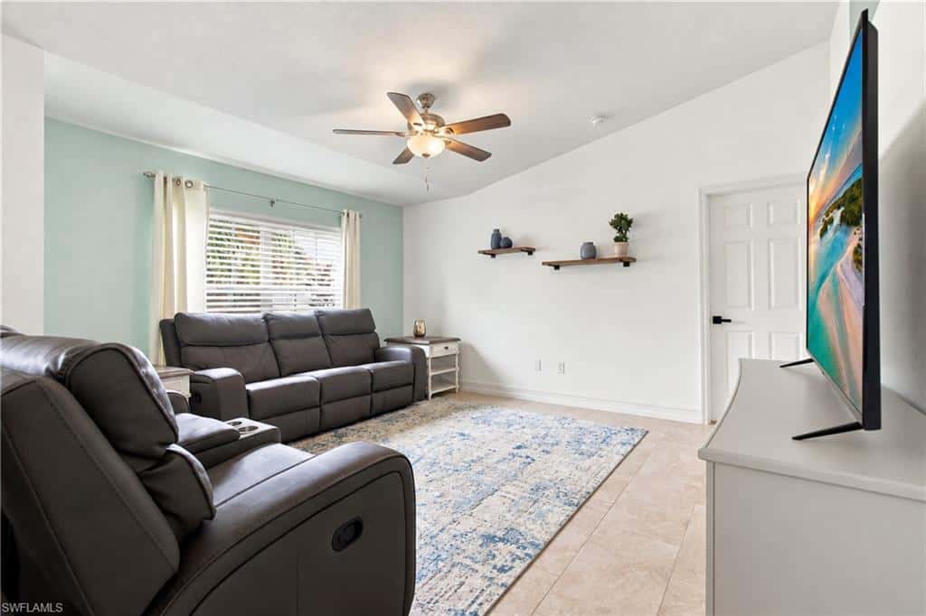 1412 43rd Ter, Cape Coral, photo 6