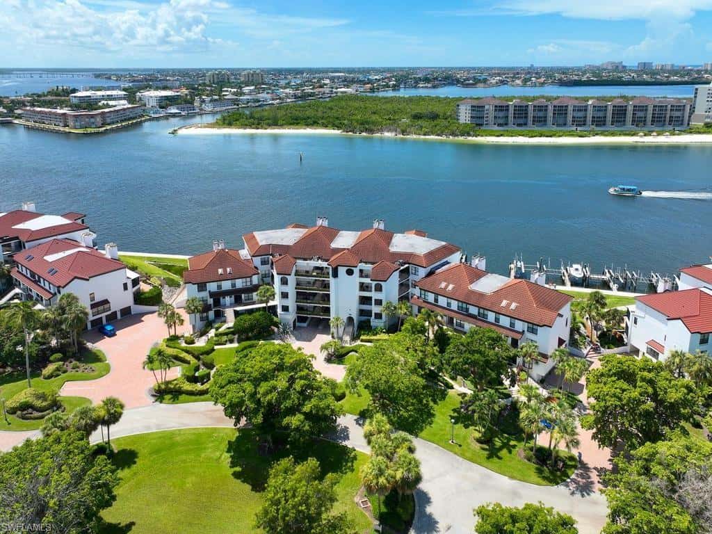 502 La Peninsula Blvd #502, Naples, photo 32