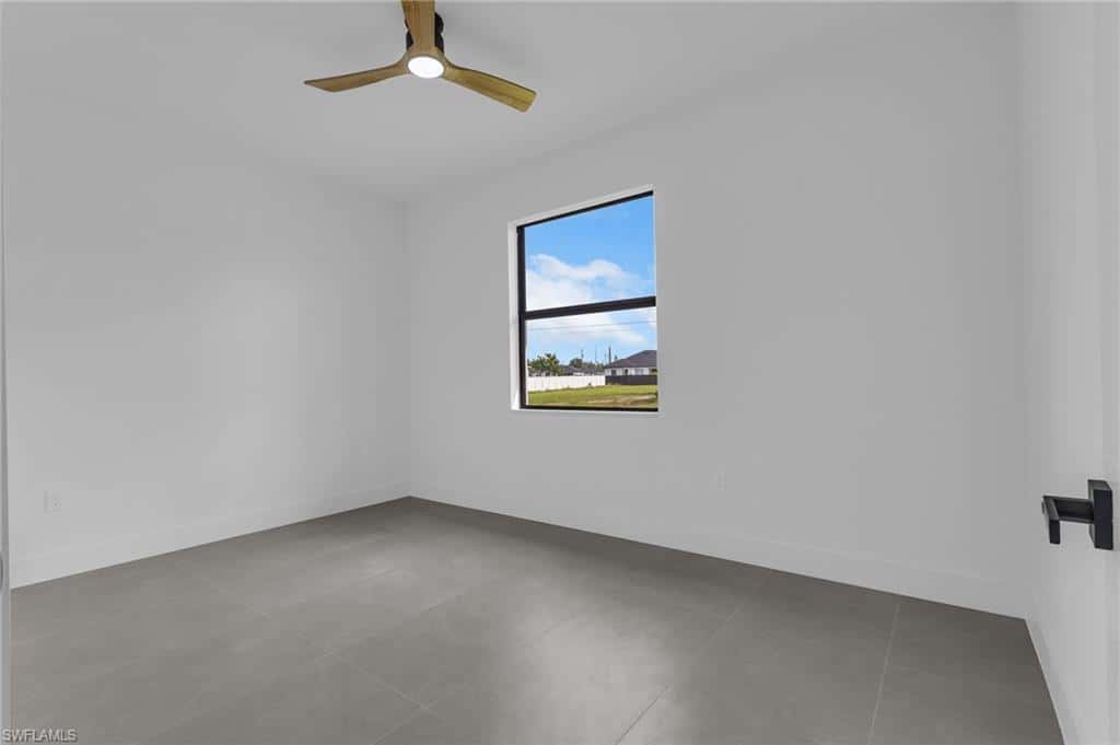 352 24th Pl, Cape Coral, photo 13