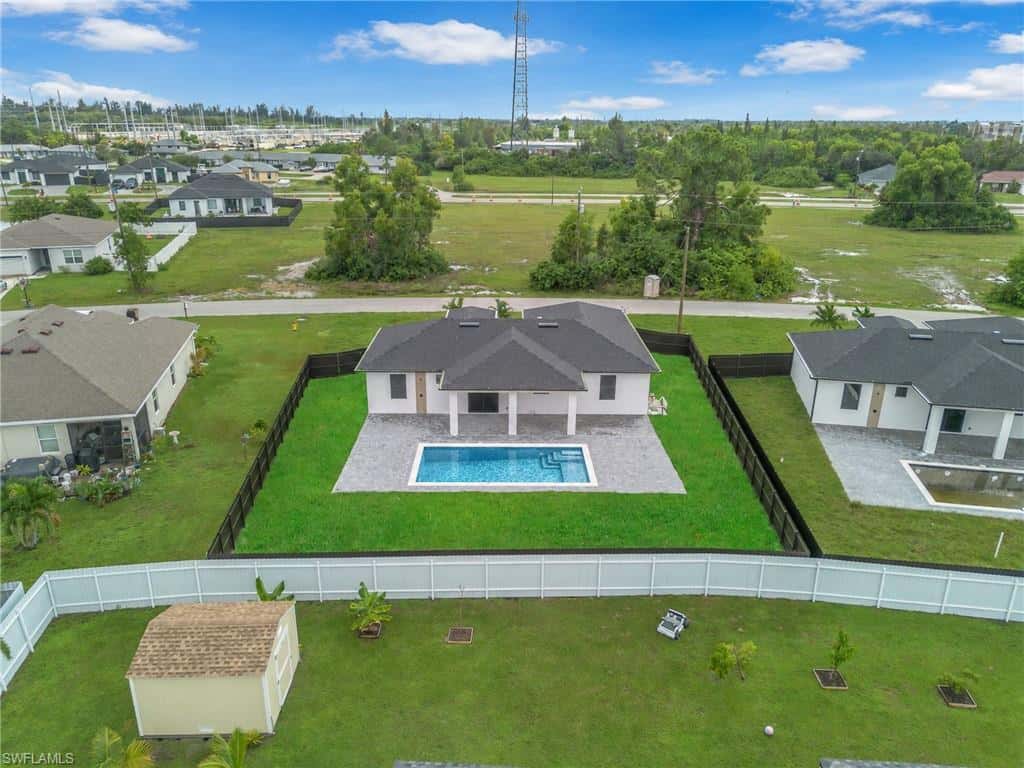 352 24th Pl, Cape Coral, photo 24