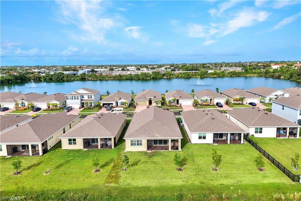447 Spring Hill Lake Loop, Cape Coral, photo 27