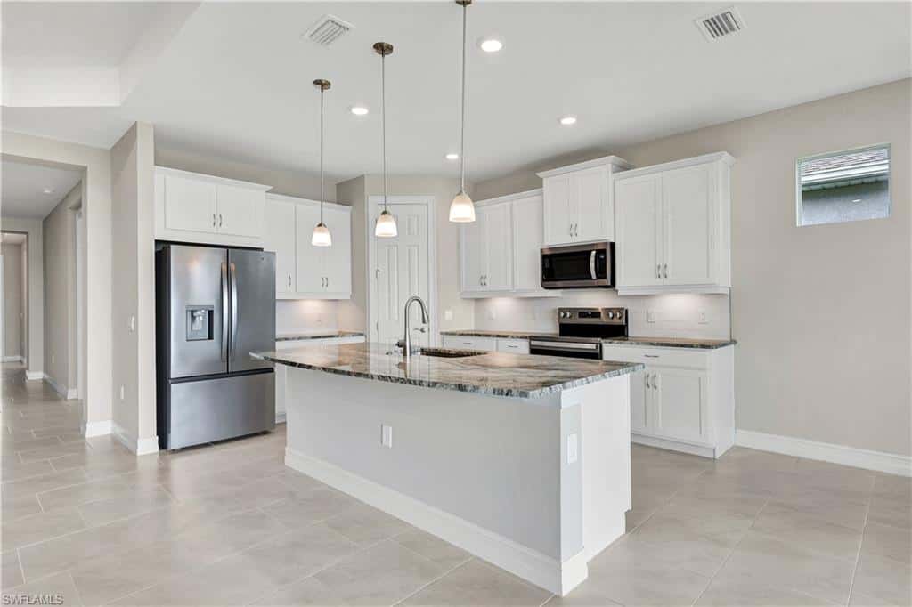 447 Spring Hill Lake Loop, Cape Coral, photo 13